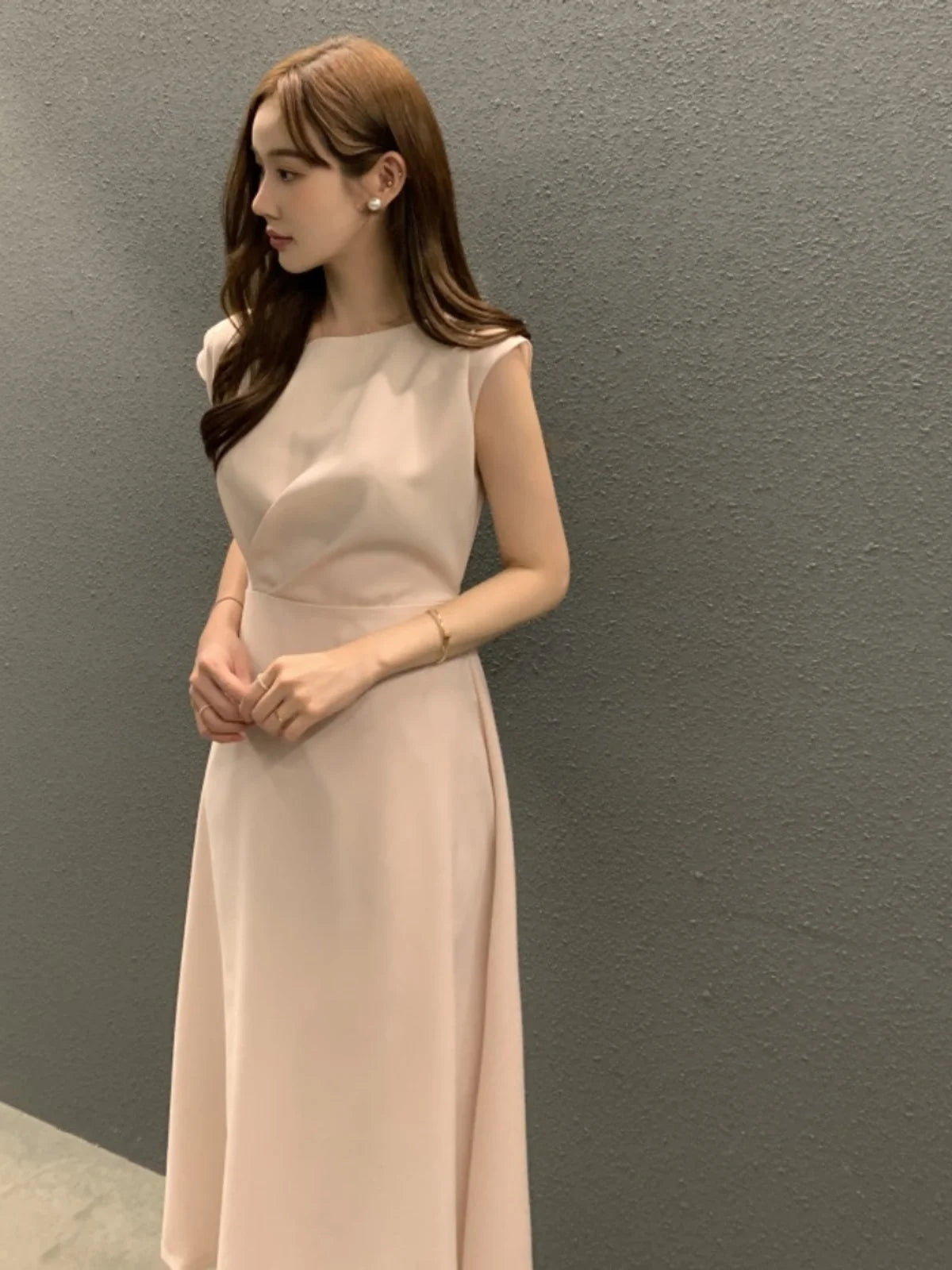 Ele Chic Summer round Ne Pleated Waist Cinching A-Line Svel Vest Dr Long Dr Commute Sle Regular Fit Mediu...